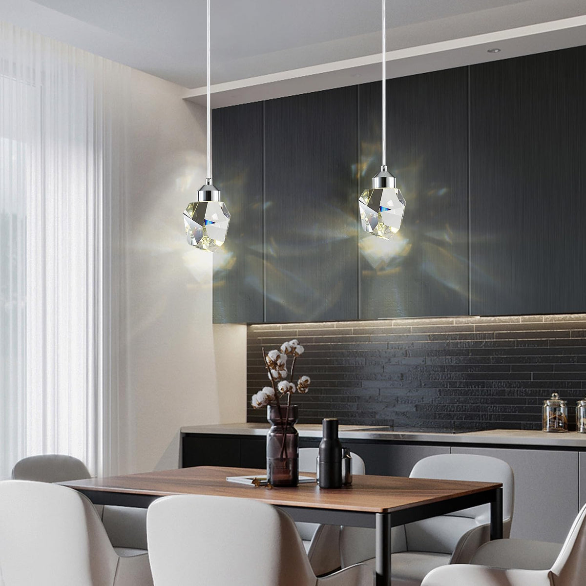 Silver Diamond Crystal Pendant Light (Silver / 1-Light)
