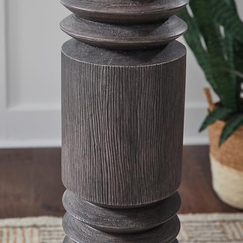 Fainwell Floor Lamp (Distressed Black / Floor Lamp)