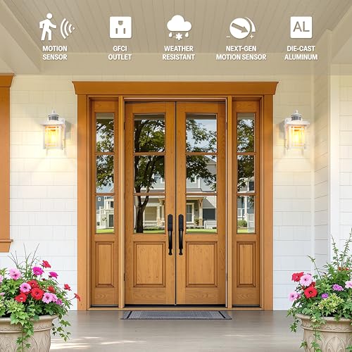 Porch Light with Outlet (White / 1-pack)