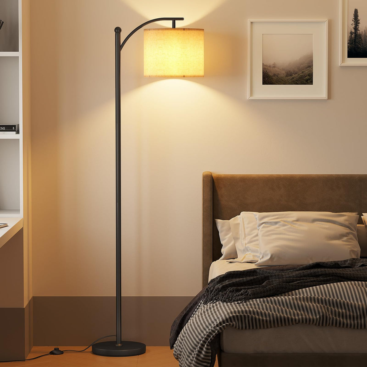 Arc Floor Lamp (Black)