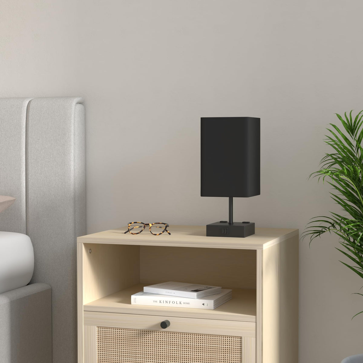 Bedside Table Lamp for Bedroom with 2 USB Ports (Black / 1-Pack)
