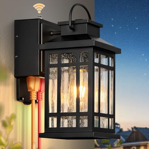 Exterior Lighting Fixtures with GFCI Outlet (Black / D2D 1-Pack)