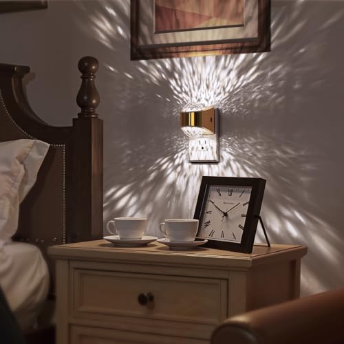 Night Light Plug into Wall (Gold)