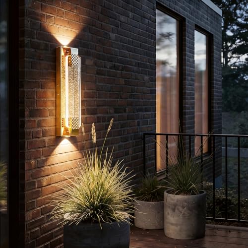 Dusk to Dawn Outdoor Light with Crystal Bubble Glass (Gold / 19.6 Inch)