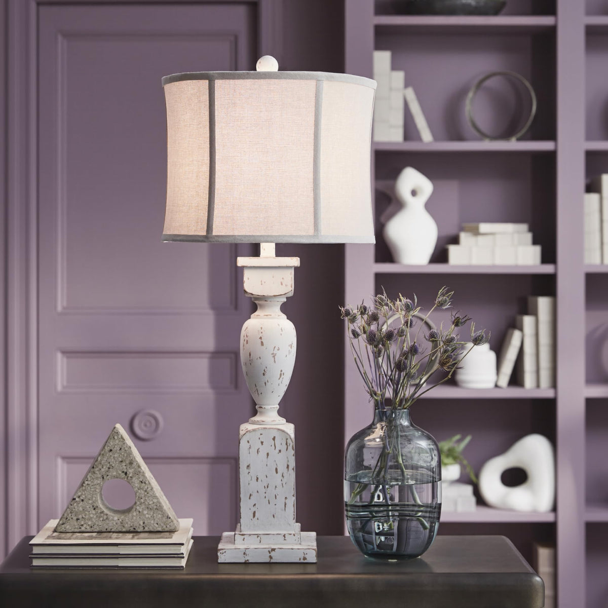 Madsbrook Table Lamp (Antique White / Table Lamp)
