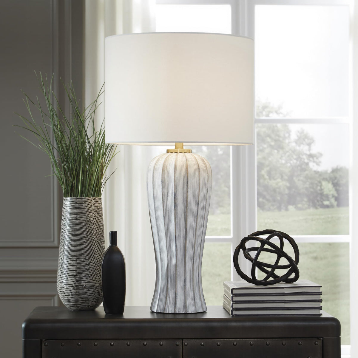 Lanwell Table Lamp (Antique Gray / Table Lamp)