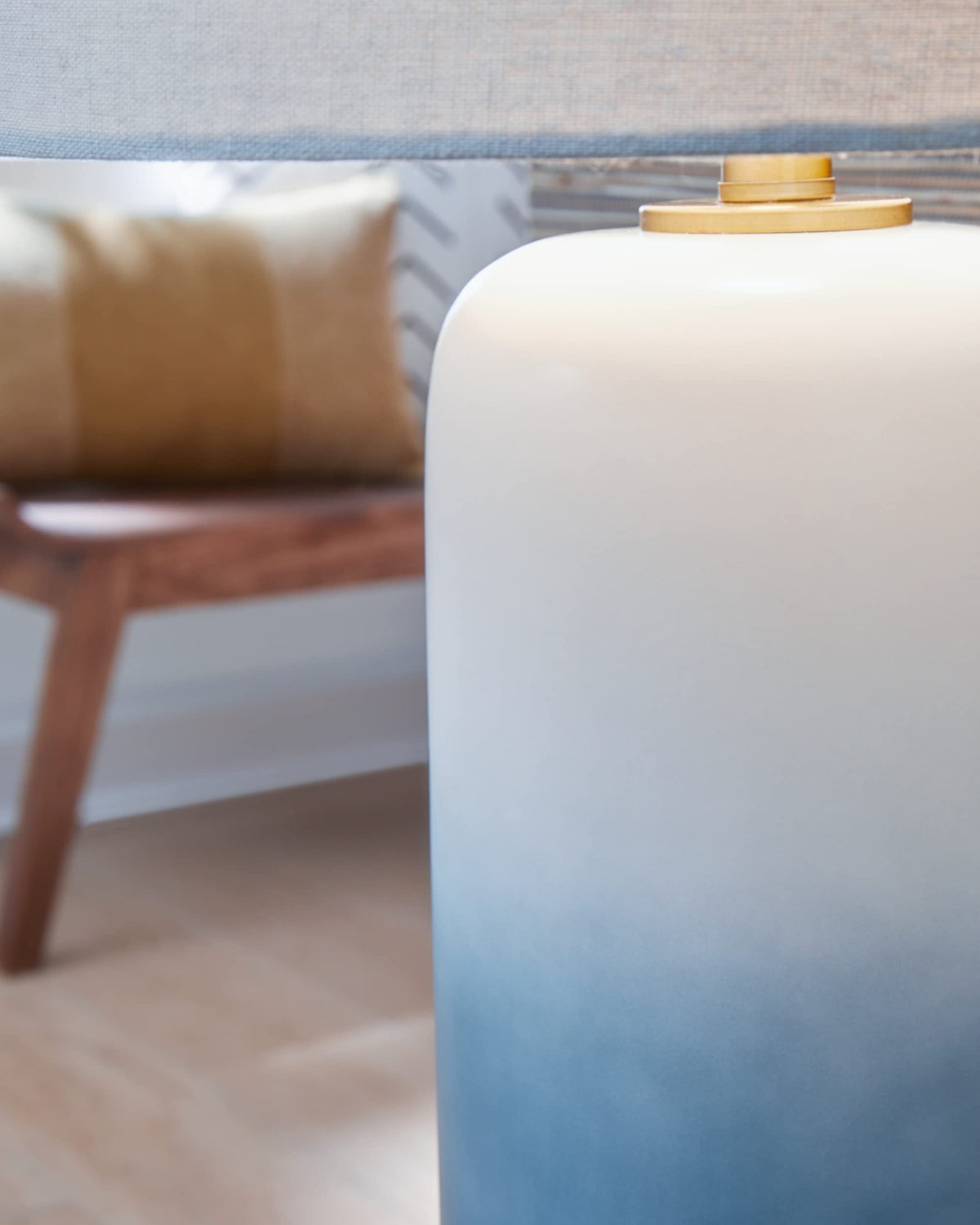 Coastal Ceramic Bedside Table Lamp (White/Teal)