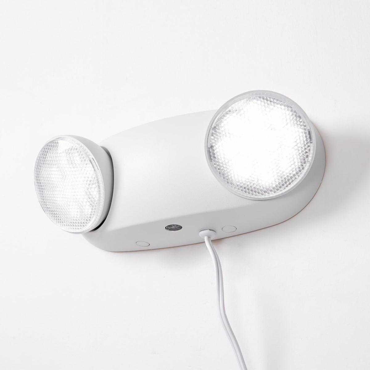 LED Emergency Lights with Battery Backup (1 Pack / White)
