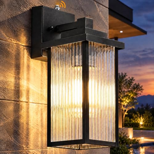 18" Dusk to Dawn Outdoor Wall Light (Black / 18''-1 Pack)