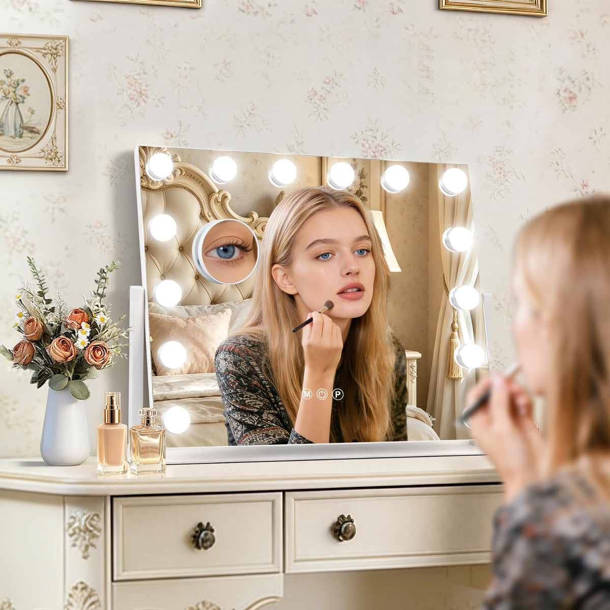 White Hollywood Vanity Mirror with Lights (White / 22"L x 17"W)