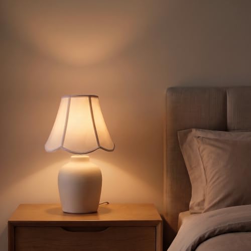 1 Pack White Scalloped Lamp Shade (White)