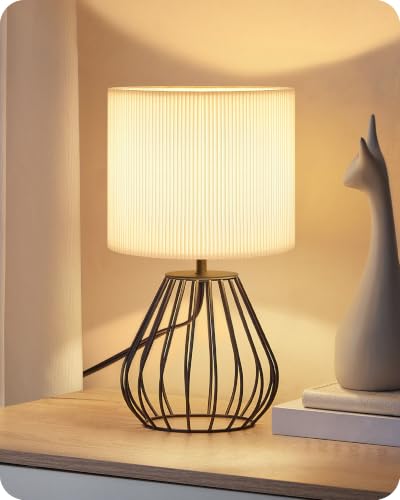 Black and White Table Lamp (White Pleated + Black)