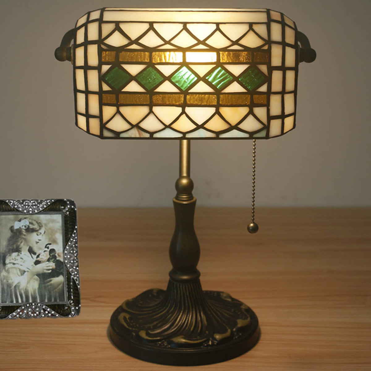 Tiffany Style Bankers Table Lamp Stained Glass Piano Desk Lamp Vintage Bedroom Bedside Lamp for Study (Green e)