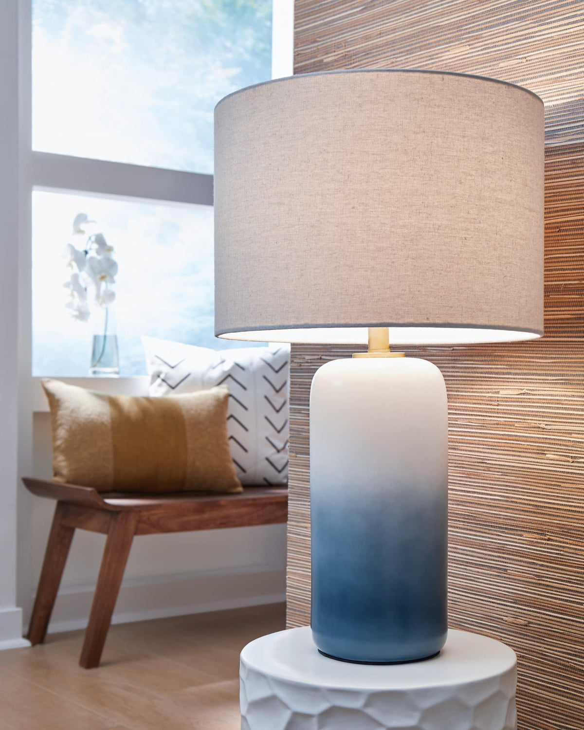 Coastal Ceramic Bedside Table Lamp (White/Teal)